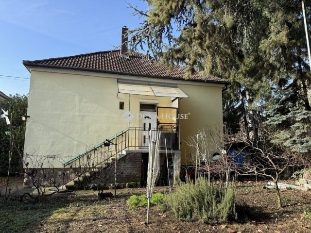 Eladó családi ház, Pécsett 74.9 M Ft, 5 szobás