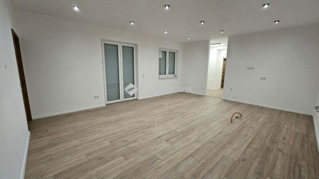 Eladó ikerház, Vasadon 80 M Ft, 4 szobás / költözzbe.hu