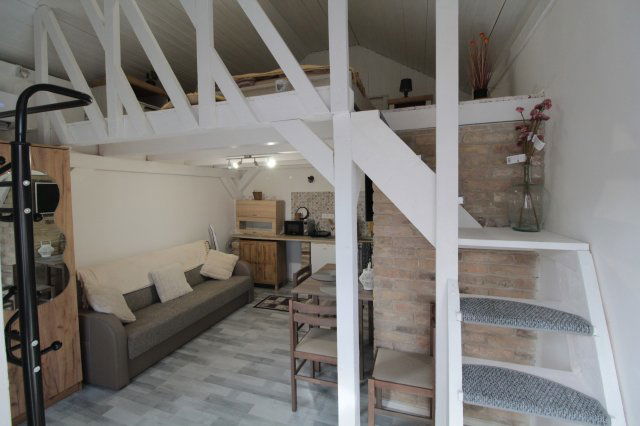 Eladó üzlethelyiség, Badacsonytördemicen, Szent István utcában