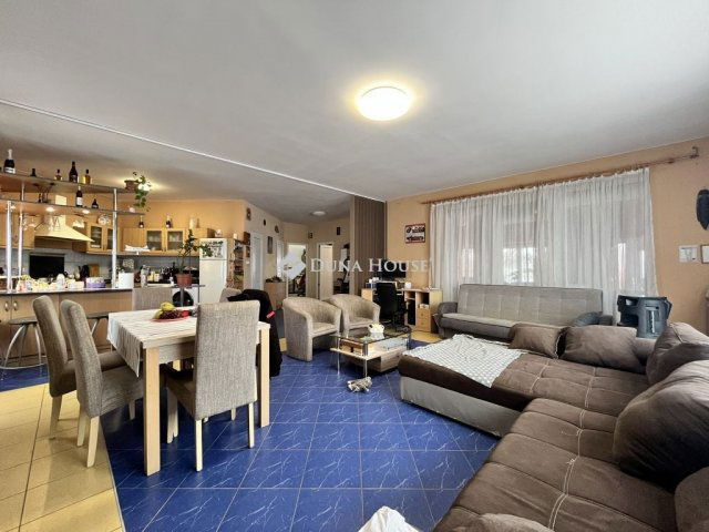 Eladó családi ház, Abonyban 74 M Ft, 5 szobás