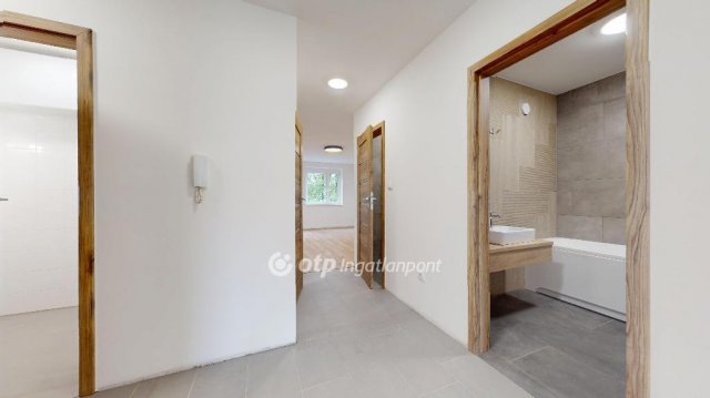 Eladó téglalakás, Nyíregyházán 72.036 M Ft, 3 szobás