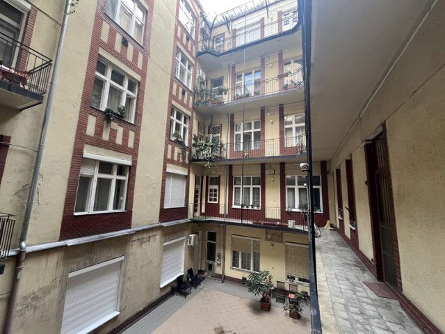Kiadó téglalakás, albérlet, XIII. kerületben, Balzac utcában