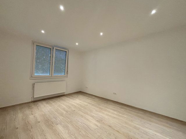 Eladó téglalakás, Budapesten, XX. kerületben 73.9 M Ft, 2 szobás