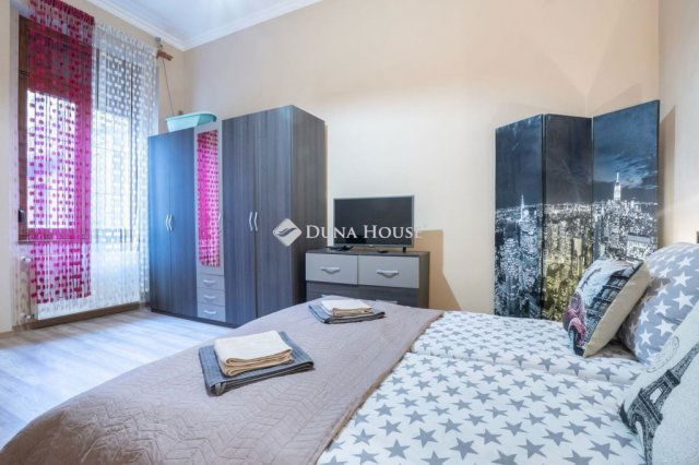 Eladó téglalakás, Budapesten, VI. kerületben, Mozsár utcában