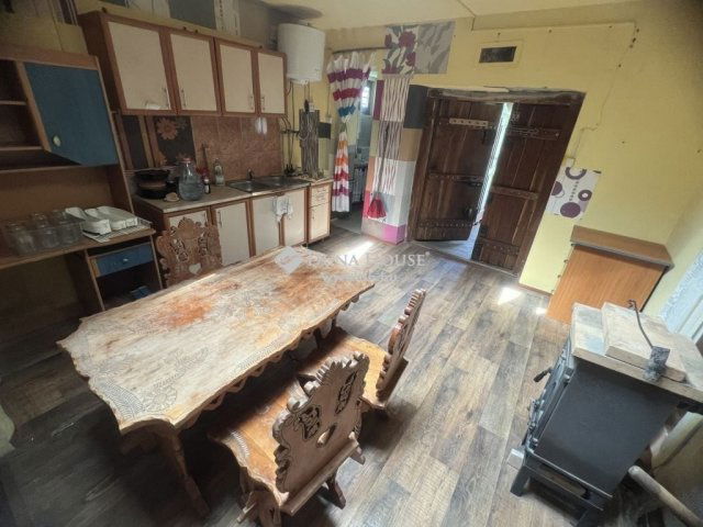 Eladó családi ház, Iszkaszentgyörgyön 19.9 M Ft, 1 szobás