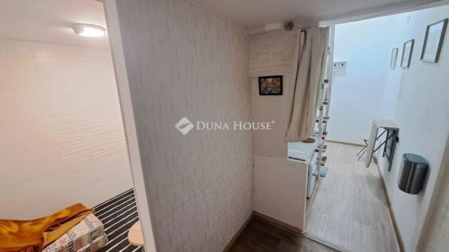 Eladó téglalakás, Budapesten, VIII. kerületben 82.9 M Ft