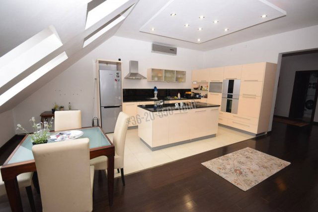 Eladó téglalakás, Budapesten, V. kerületben 230 M Ft, 3 szobás