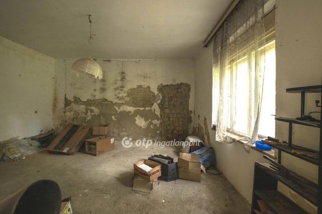 Eladó családi ház, Székesfehérvárott 149.9 M Ft, 5 szobás