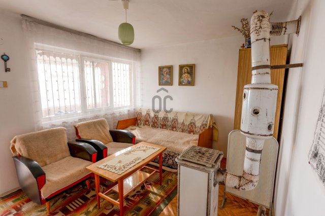 Eladó nyaraló, Pázmándon 27 M Ft, 1 szobás