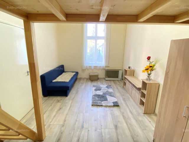 Kiadó téglalakás, albérlet, Kaposváron 120 E Ft / hó, 1 szobás