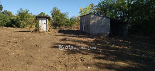 Eladó családi ház, Tápióbicskén 12.5 M Ft, 2 szobás