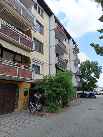 Eladó panellakás, Kecskeméten 59.9 M Ft, 2 szobás
