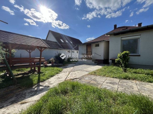 Eladó családi ház, Balatonfűzfőn 78.9 M Ft, 3 szobás