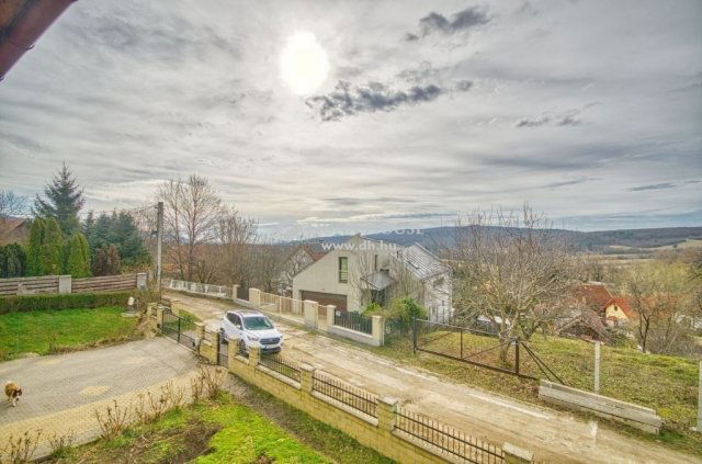 Eladó családi ház, Pilisszentkereszten 299 M Ft, 5 szobás