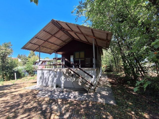 Eladó telek, Balatonakarattyán 120 M Ft / költözzbe.hu
