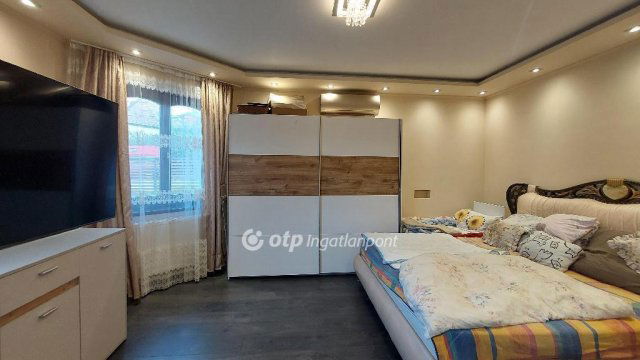 Eladó családi ház, Gödöllőn 139.9 M Ft, 3 szobás