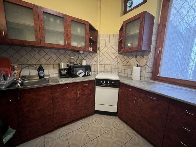 Eladó téglalakás, Budapesten, IV. kerületben 44.9 M Ft, 1 szobás