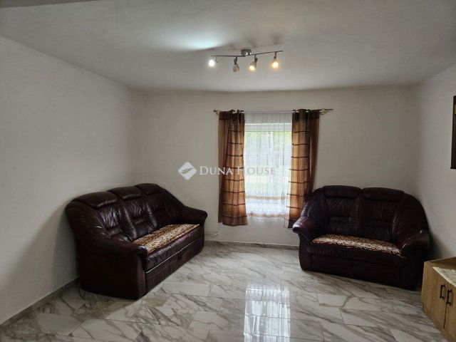 Eladó családi ház, Mátyásdombon 33.5 M Ft, 4 szobás