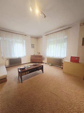 Eladó családi ház, Máriakálnokon 67.99 M Ft, 4+2 szobás