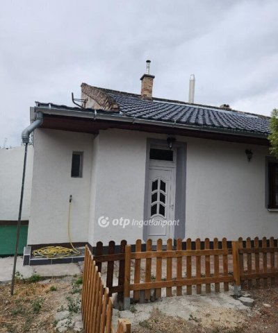 Eladó téglalakás, Budapesten, XX. kerületben 44 M Ft, 1+1 szobás