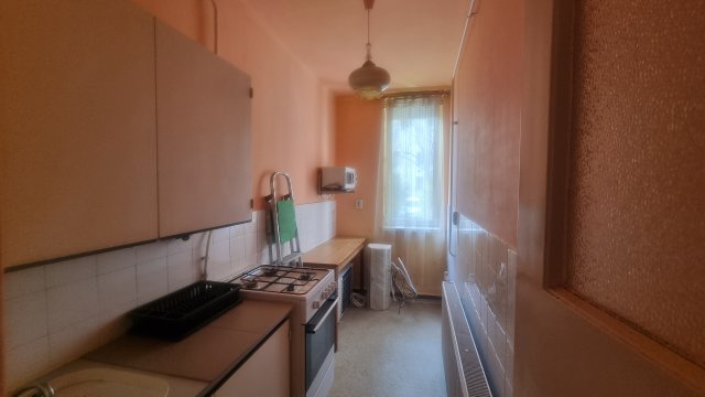 Eladó téglalakás, Szegeden 41.5 M Ft, 1 szobás