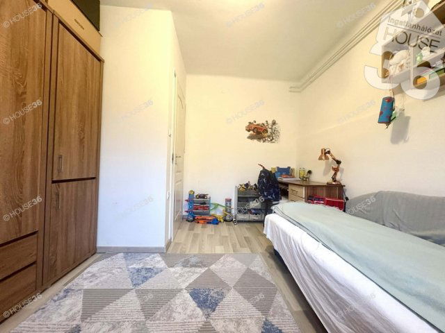 Eladó családi ház, Kecskeméten 64.9 M Ft, 3 szobás