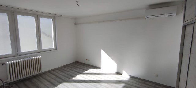 Eladó téglalakás, Nyíregyházán 34.25 M Ft, 2 szobás