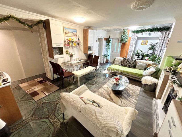 Eladó családi ház, Nyíregyházán 57.5 M Ft, 1+5 szobás