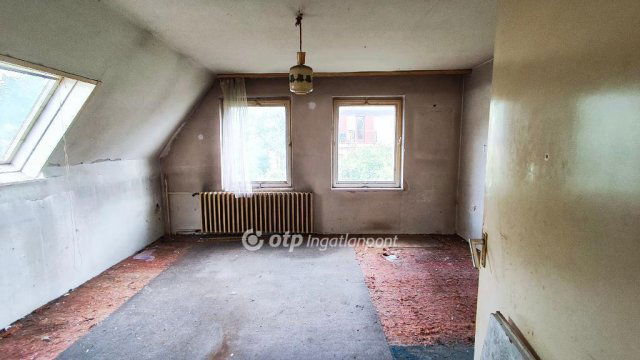 Eladó családi ház, Budapesten, XVI. kerületben 81.5 M Ft