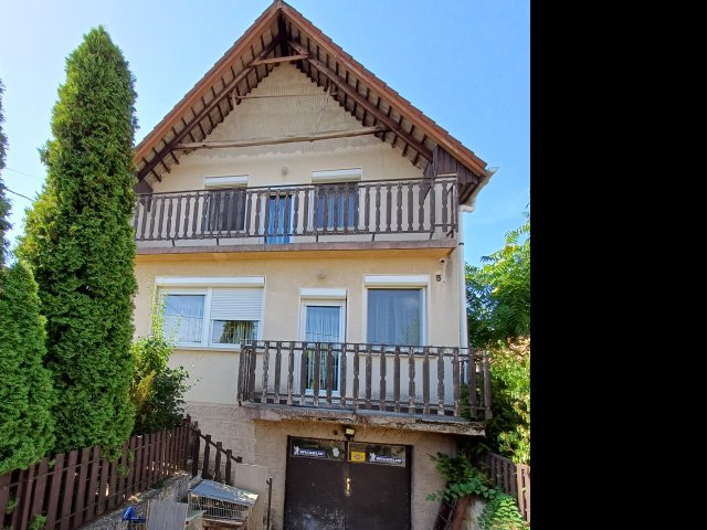 Eladó családi ház, Pécelen 88.5 M Ft, 3+1 szobás