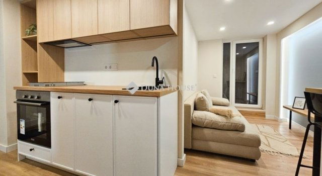 Eladó téglalakás, Budapesten, VII. kerületben 58.9 M Ft