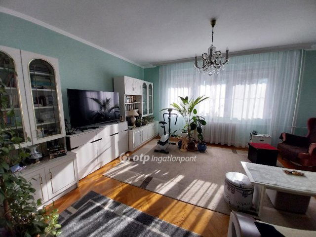 Eladó sorház, Nyíregyházán 84.9 M Ft, 3+1 szobás