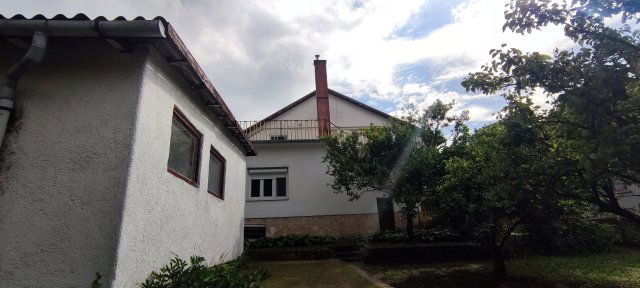 Eladó téglalakás, Budapesten, XVII. kerületben 65 M Ft, 4 szobás