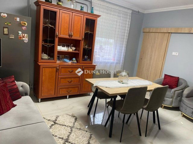 Eladó családi ház, Püspökladányban 40 M Ft, 5 szobás