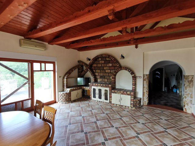 Eladó családi ház, Kecskeméten 100 M Ft, 4 szobás