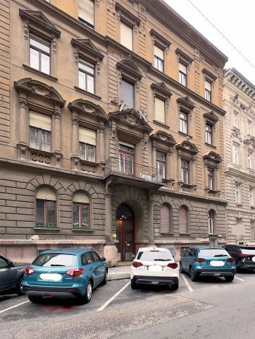 Eladó téglalakás, Budapesten, VI. kerületben 85 M Ft, 2 szobás