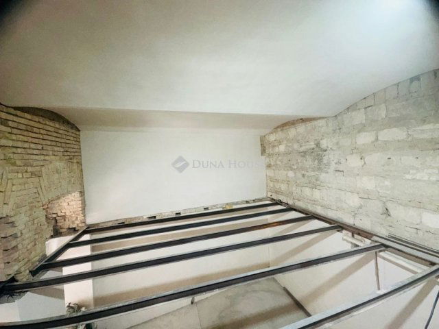 Eladó téglalakás, Budapesten, IX. kerületben 139 M Ft, 3 szobás