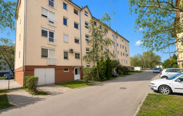 Eladó téglalakás, Kecskeméten 65.9 M Ft, 2+1 szobás