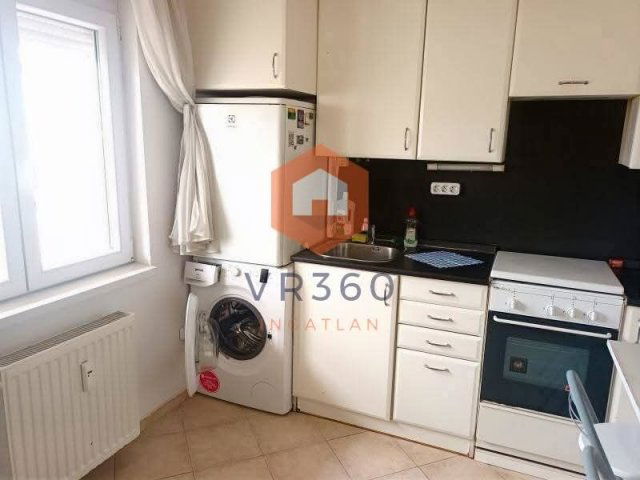 Kiadó panellakás, albérlet, Pécsett 130 E Ft / hó, 2 szobás