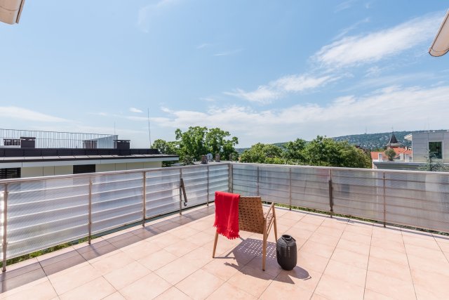 Eladó téglalakás, Budapesten, II. kerületben 300 M Ft, 3 szobás