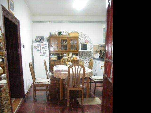 Eladó családi ház, Előszálláson 38 M Ft, 2 szobás