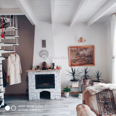 Eladó családi ház, Budapesten, XXII. kerületben, Dunapart utcában