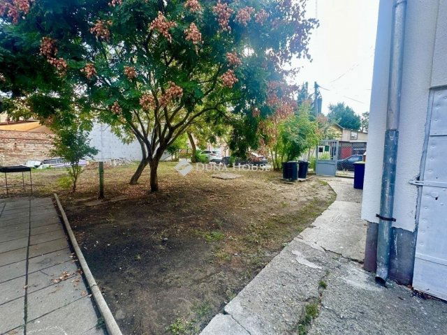 Eladó téglalakás, Budapesten, XVIII. kerületben 45 M Ft