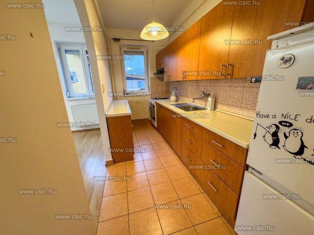 Eladó téglalakás, Herceghalomon 64.9 M Ft, 3 szobás