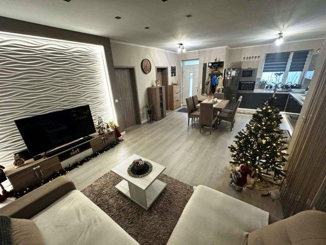 Eladó ikerház, Nyíregyházán 97.5 M Ft, 3 szobás