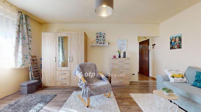 Eladó panellakás, Miskolcon 33.5 M Ft, 1+2 szobás