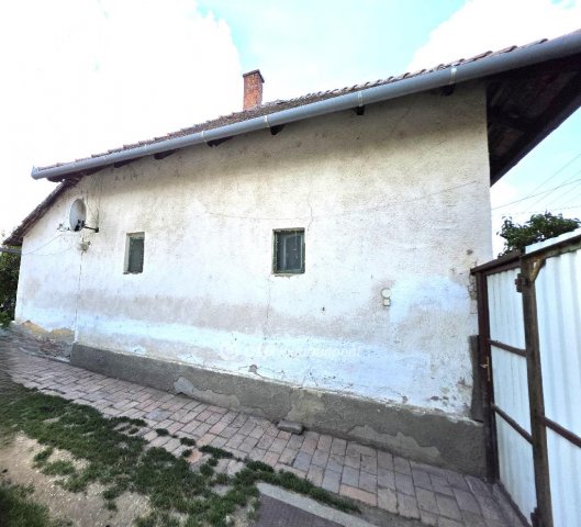 Eladó családi ház, Kunszentmártonban 18.5 M Ft, 4 szobás