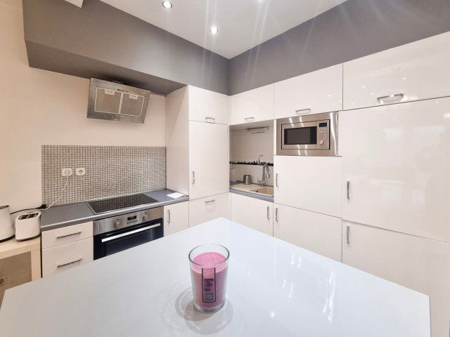 Eladó téglalakás, Budapesten, II. kerületben 215 M Ft, 3 szobás