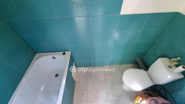 Eladó nyaraló, Ráckevén 17 M Ft, 1 szobás