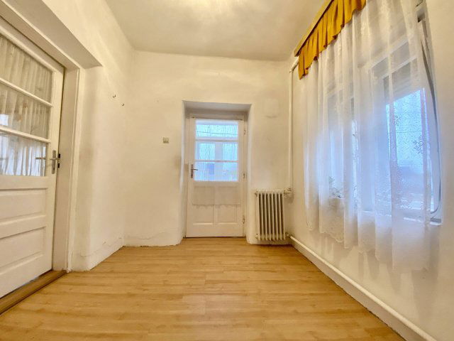 Eladó családi ház, Békéscsabán 28 M Ft, 2 szobás